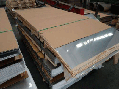 金属制品加工用不锈钢板除锈装置